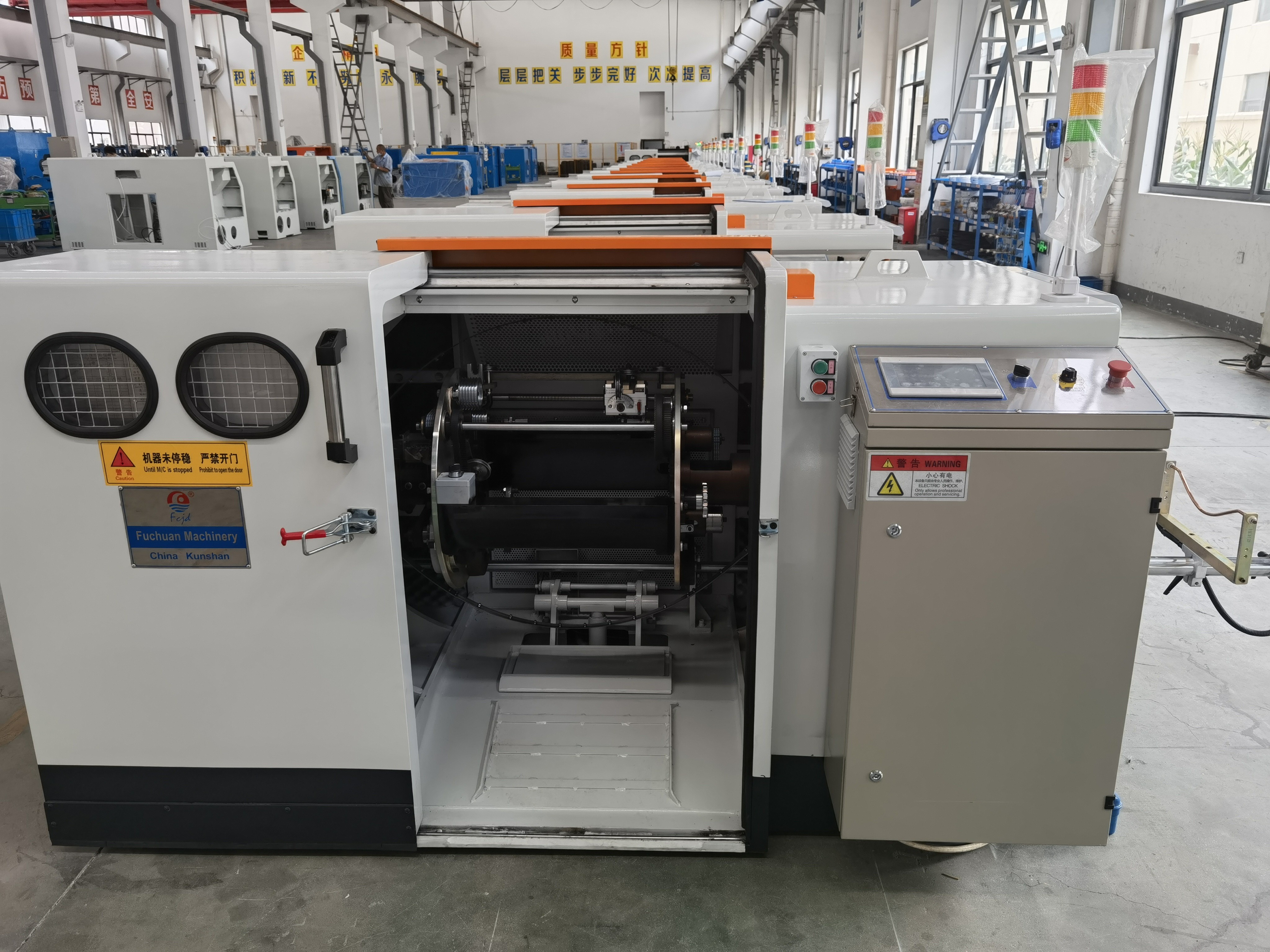 1800rpm Steel Wire Twisting Machine High Speed 4500KG Weight