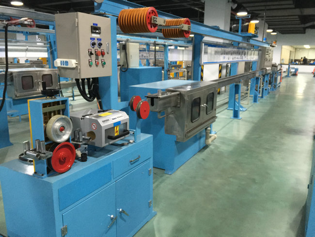 Sky Blue Plastic Extrusion Line , electrical wire making machine Max Speed 600M/min 2