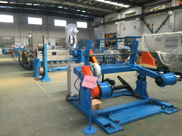DHT-1250 Magnetic Tension Wire Pay Off Machine And 1250 Take Up Machine For Extruder Line 0